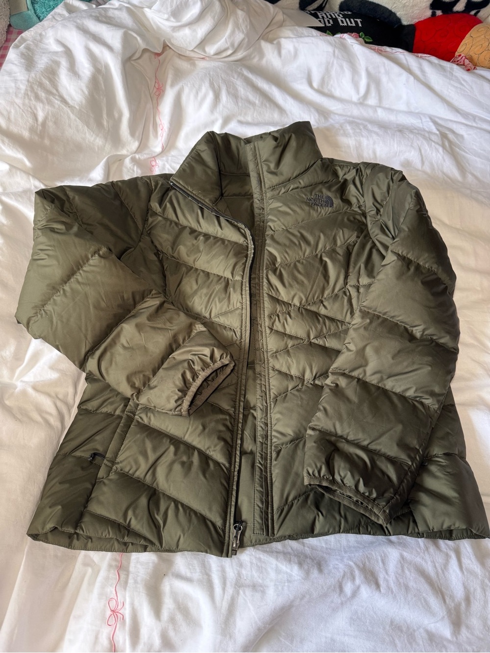 The North Face Women's Olive Green Puffer Jacket - XL